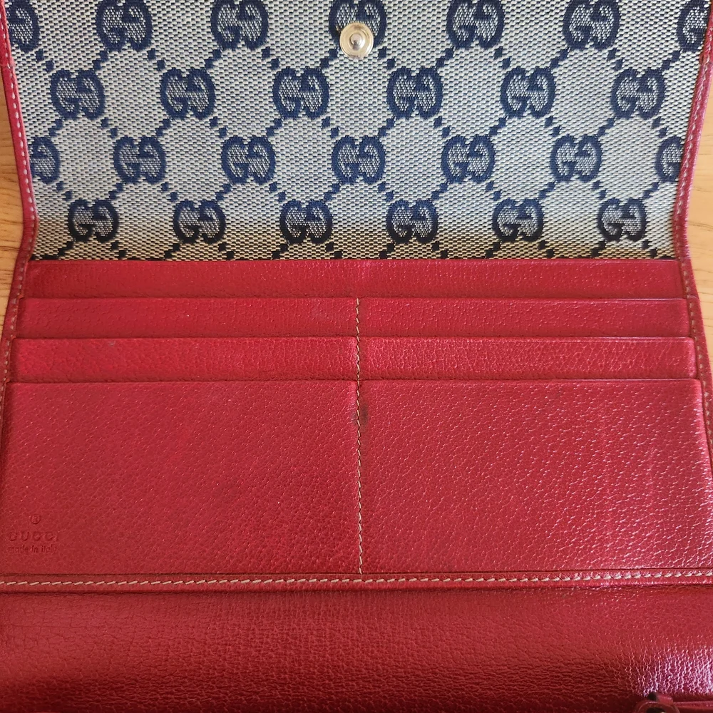 Gucci Vintage Red Wallet - Picture 12 of 16